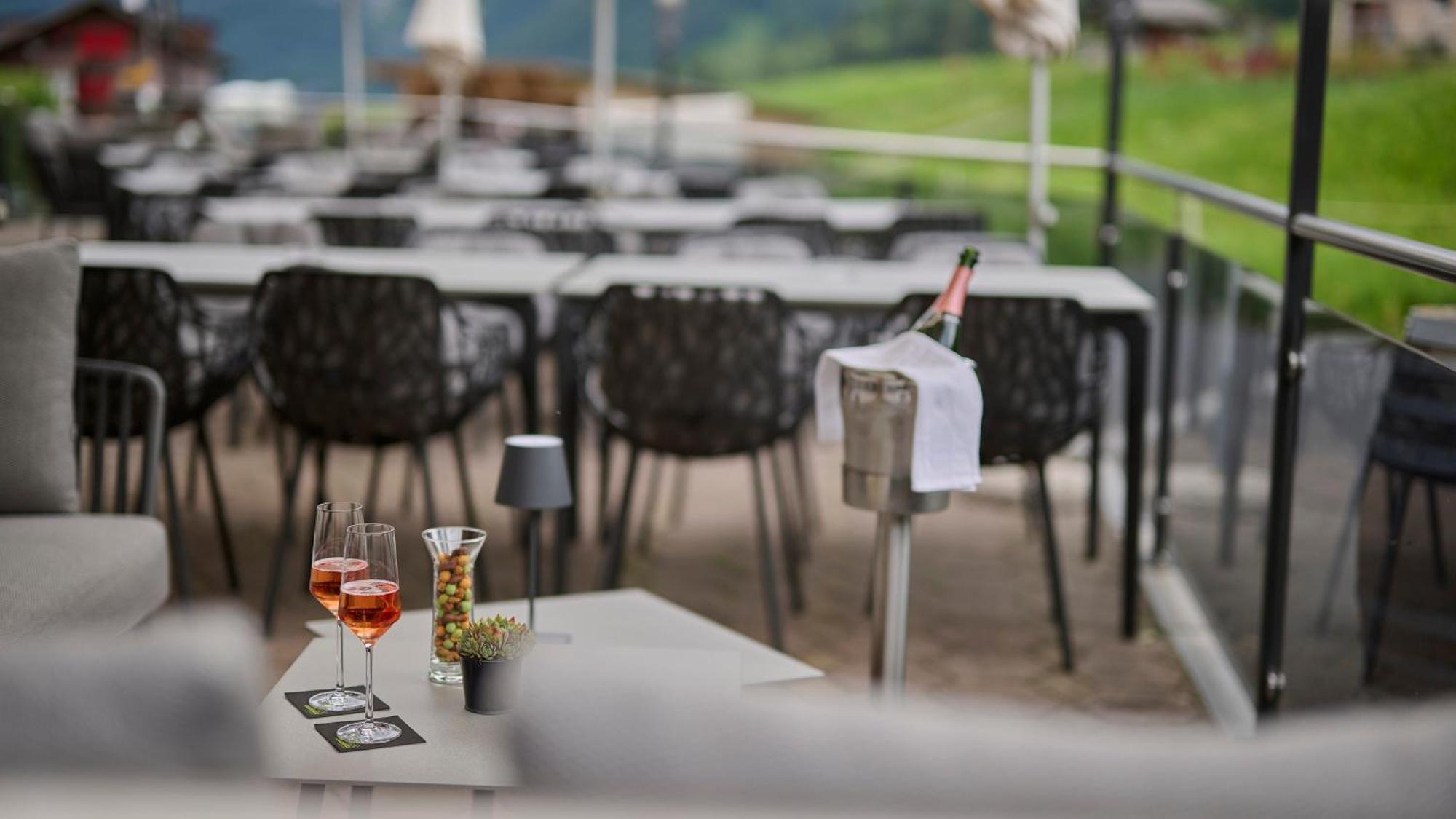 Aspen Alpine Lifestyle Hotel Grindelwald Exterior photo