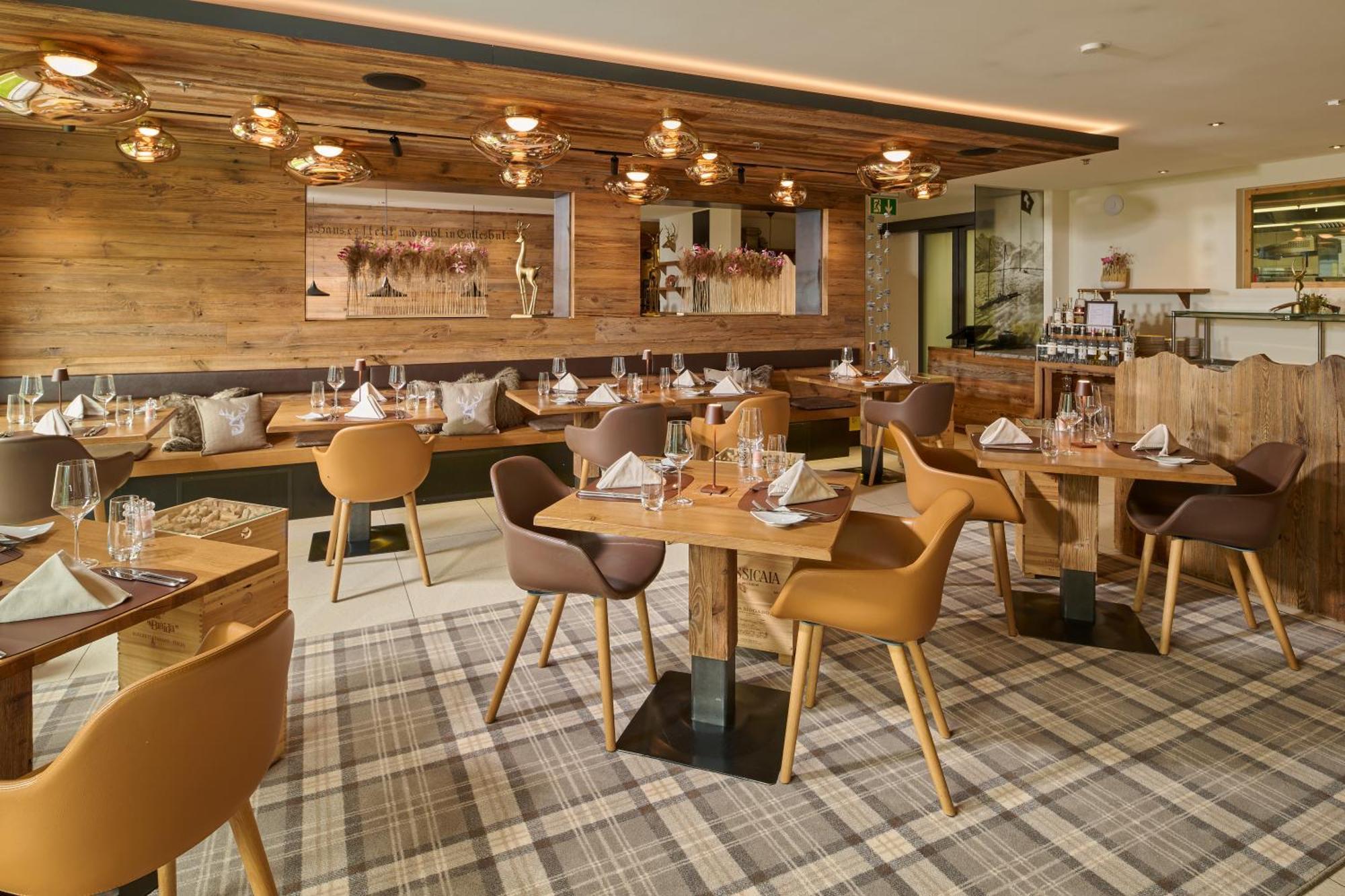 Aspen Alpine Lifestyle Hotel Grindelwald Exterior photo